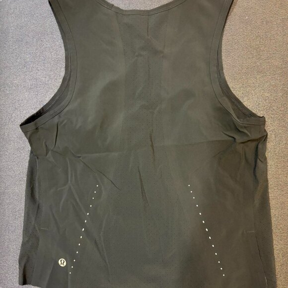 Lulu Lemon Grey tank top - Picture 2 of 2